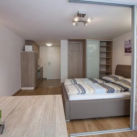 Appart hôtel Alpine - Premium Family And Natural Swimming Pond 4*