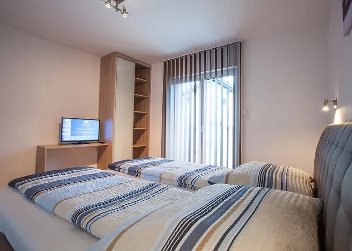 Alpine Aparthotel 4*